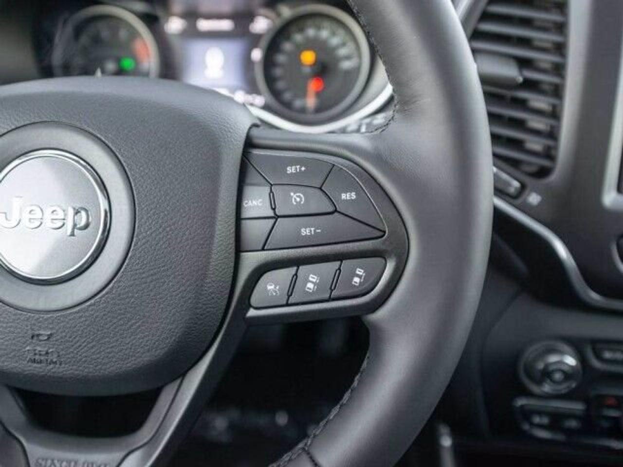2021 Jeep Cherokee Trailhawk-4