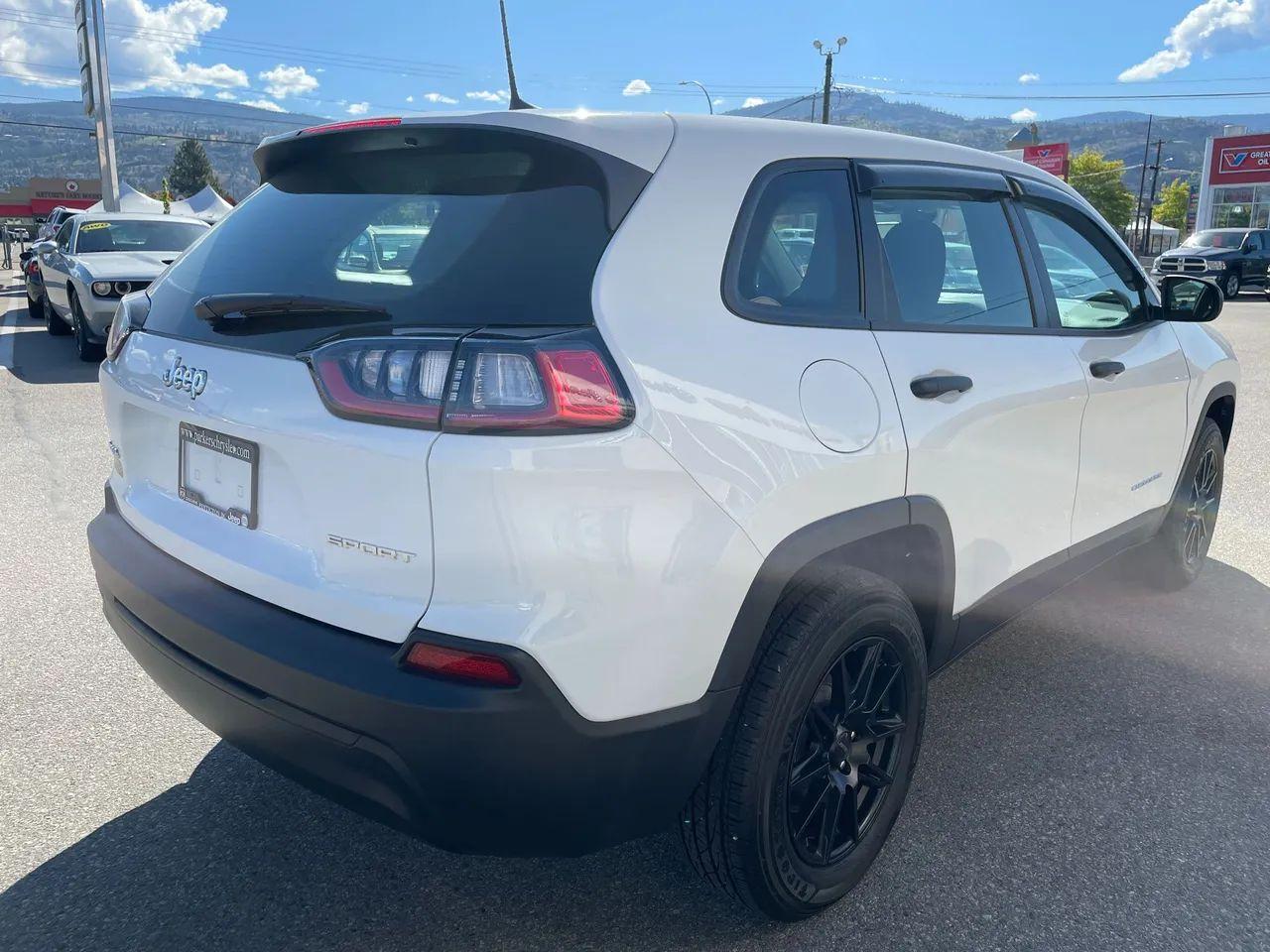 2021 Jeep Cherokee -2