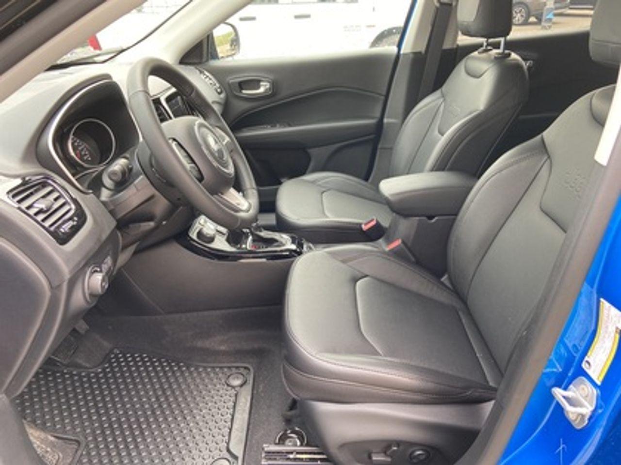 2021 Jeep Compass Altitude-4