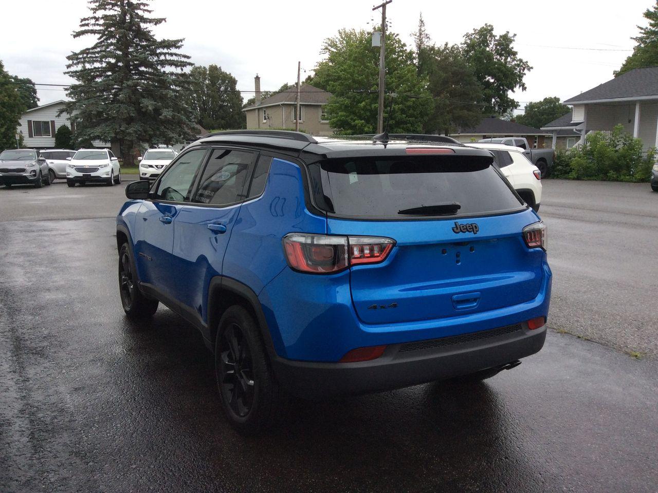 2021 Jeep Compass Altitude-4