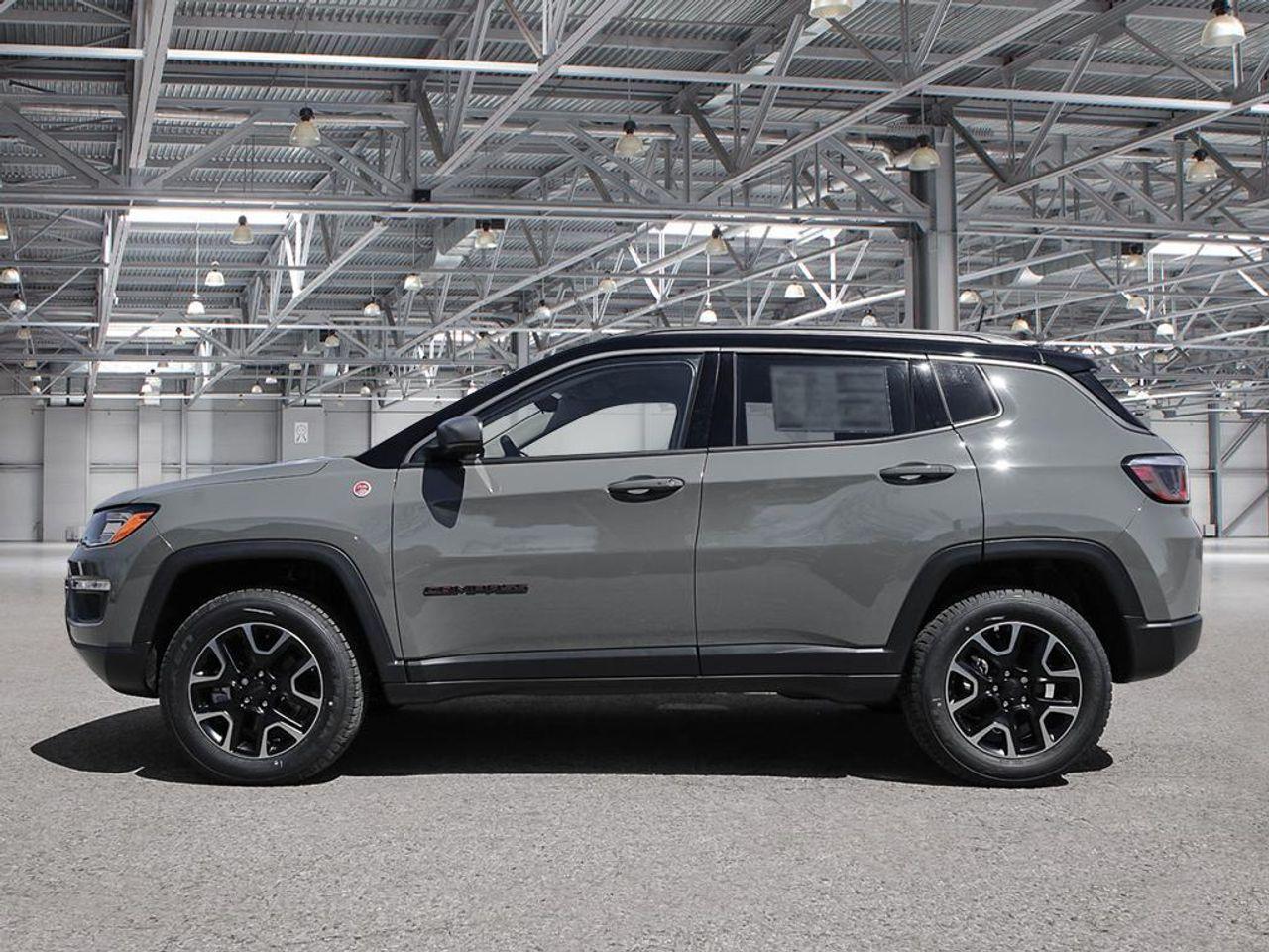 2021 Jeep Compass Trailhawk-2
