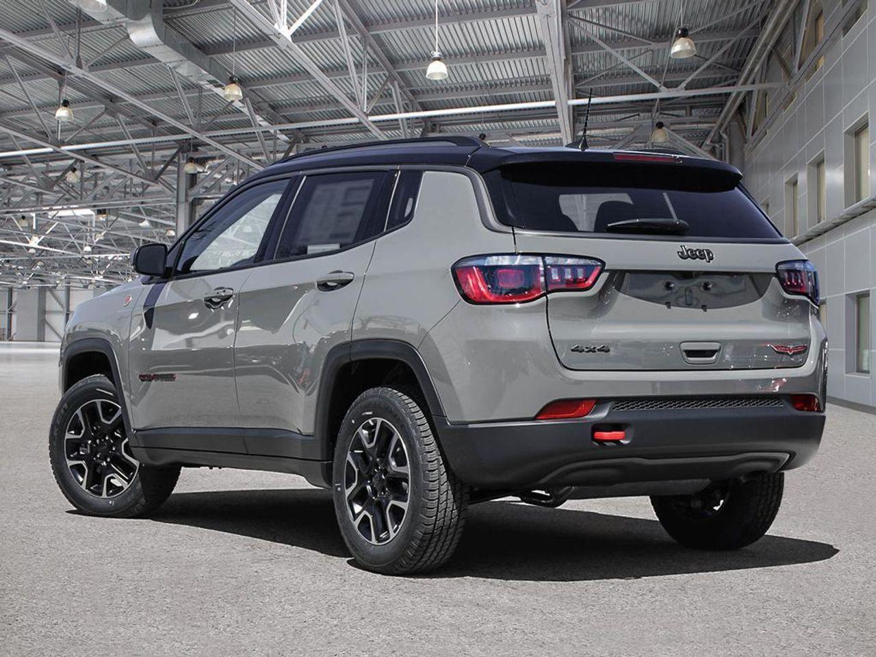 2021 Jeep Compass Trailhawk-3