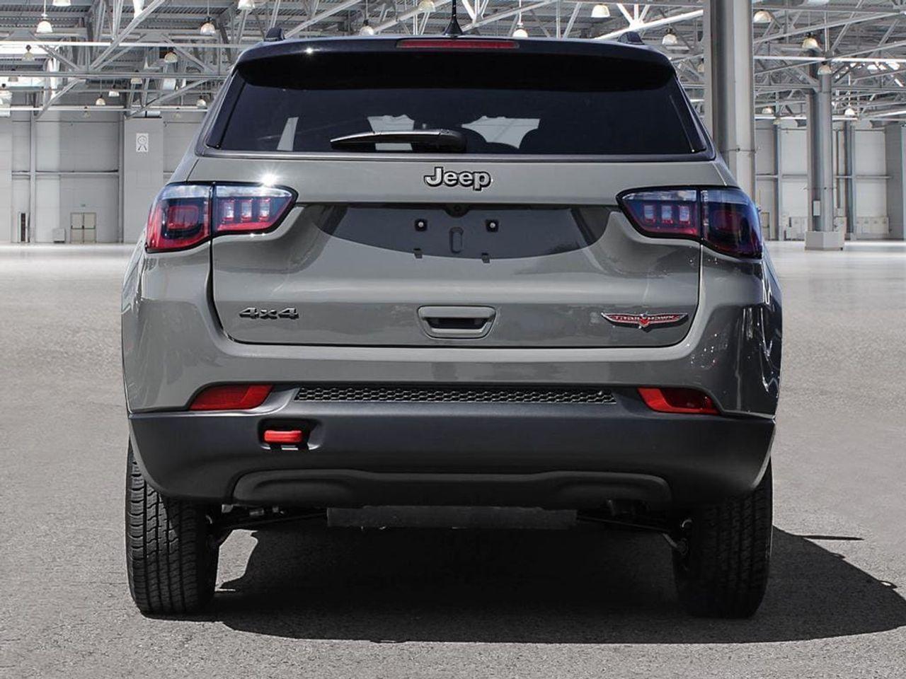 2021 Jeep Compass Trailhawk-4