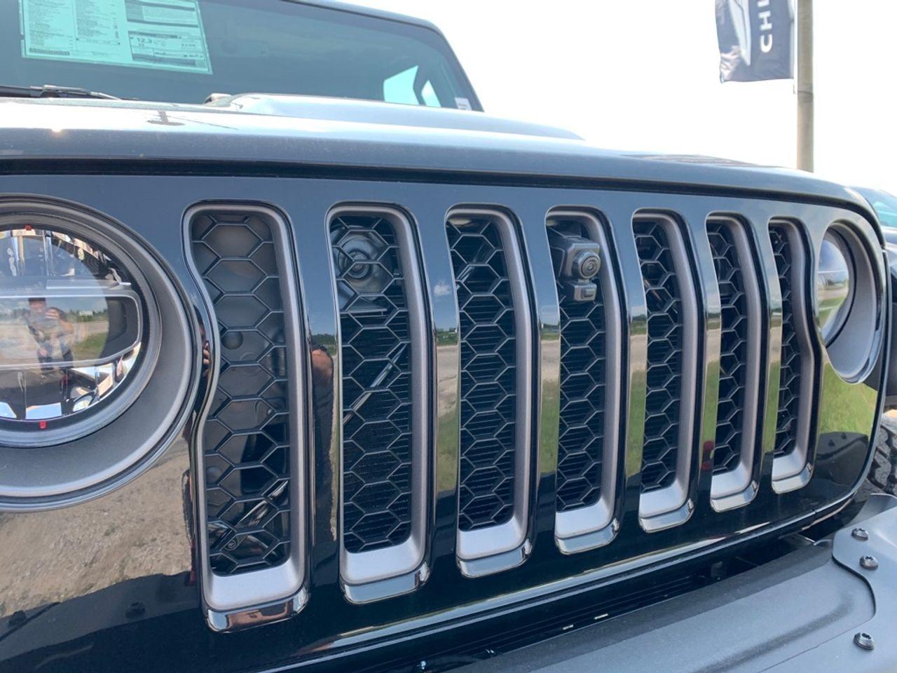 2021 Jeep Gladiator -2