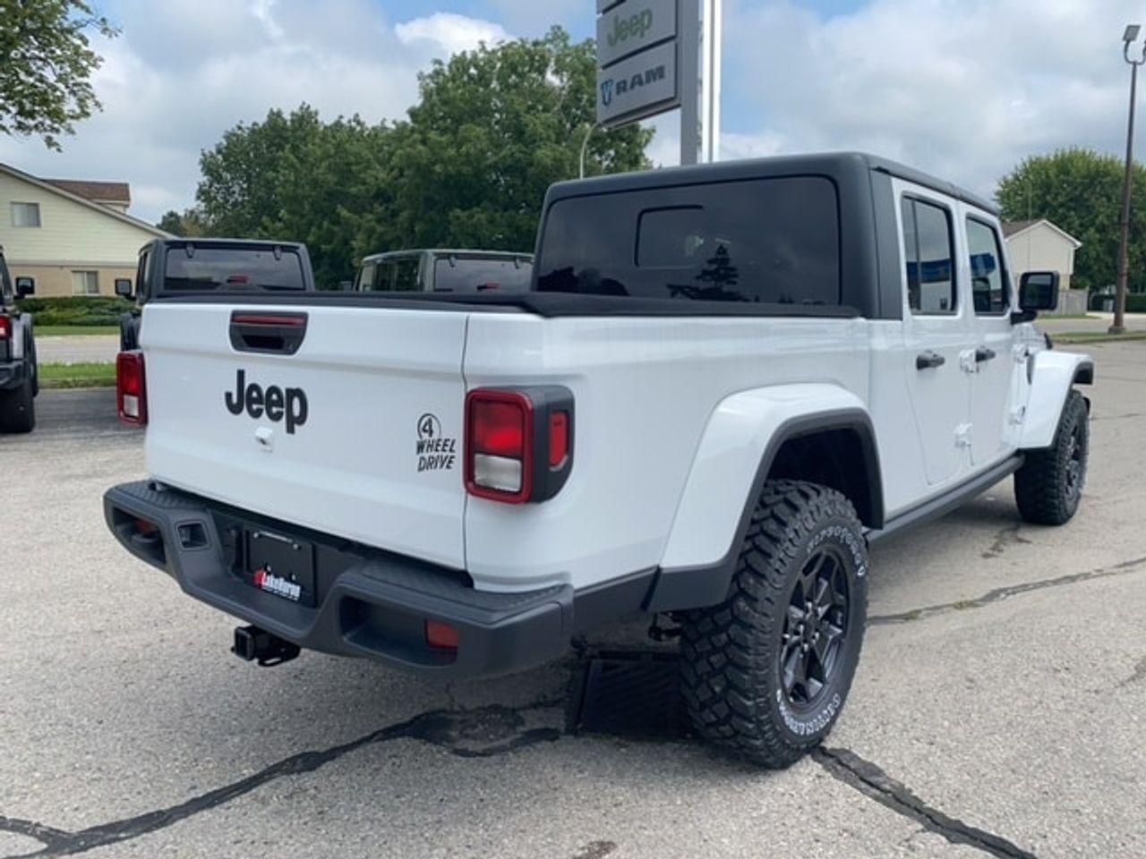 2021 Jeep Gladiator Willys-4