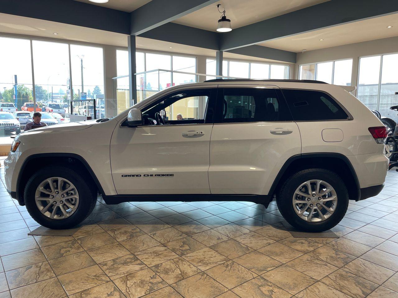 2021 Jeep Grand Cherokee -1