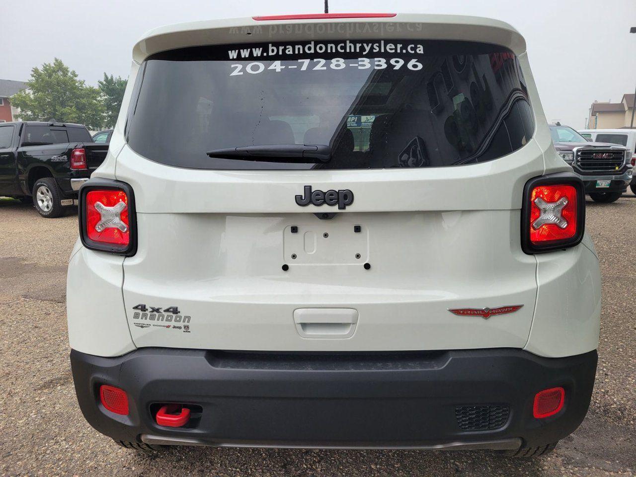 2021 Jeep Renegade Trailhawk-3