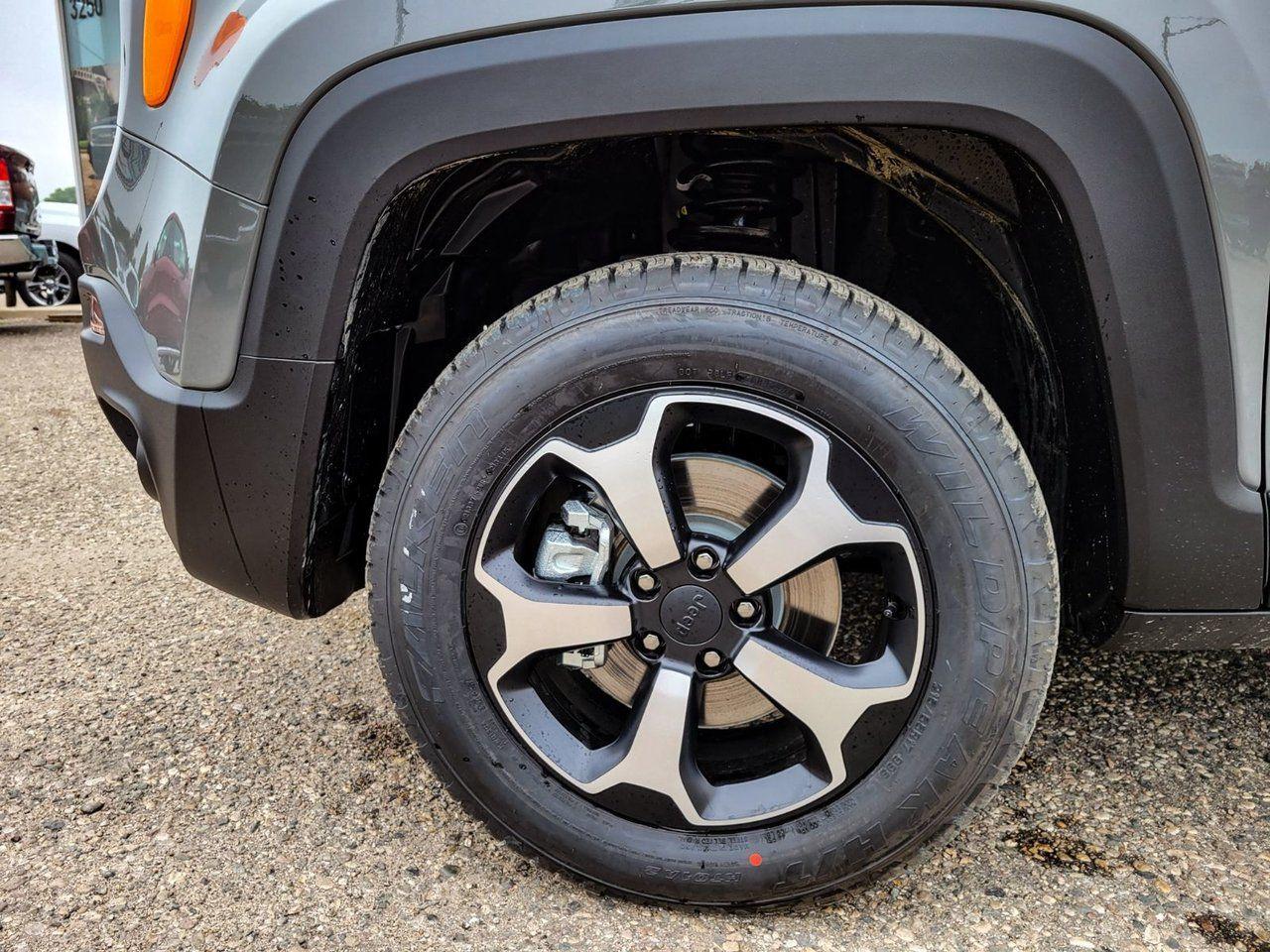 2021 Jeep Renegade Trailhawk-4