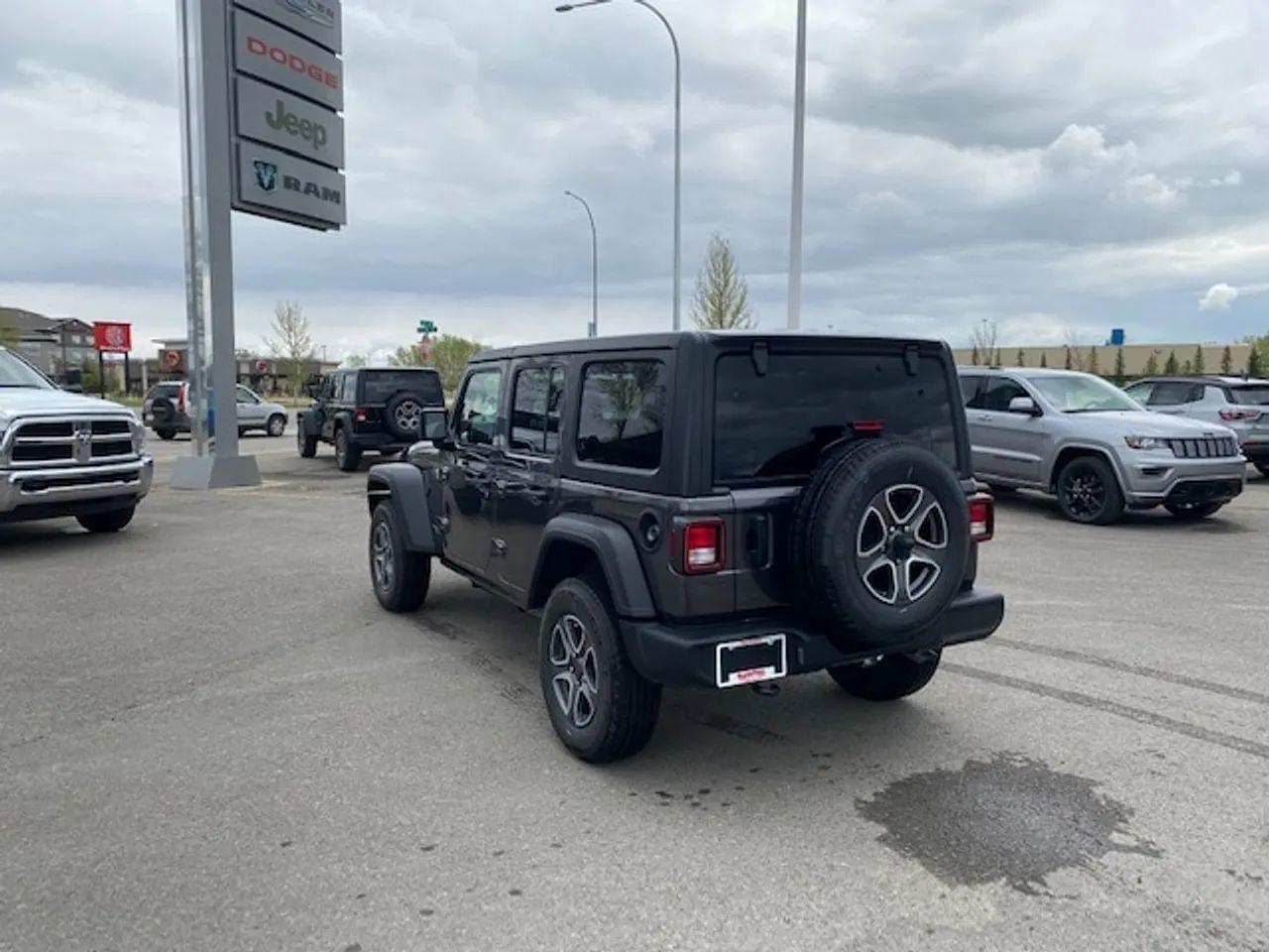 2021 Jeep Wrangler -4