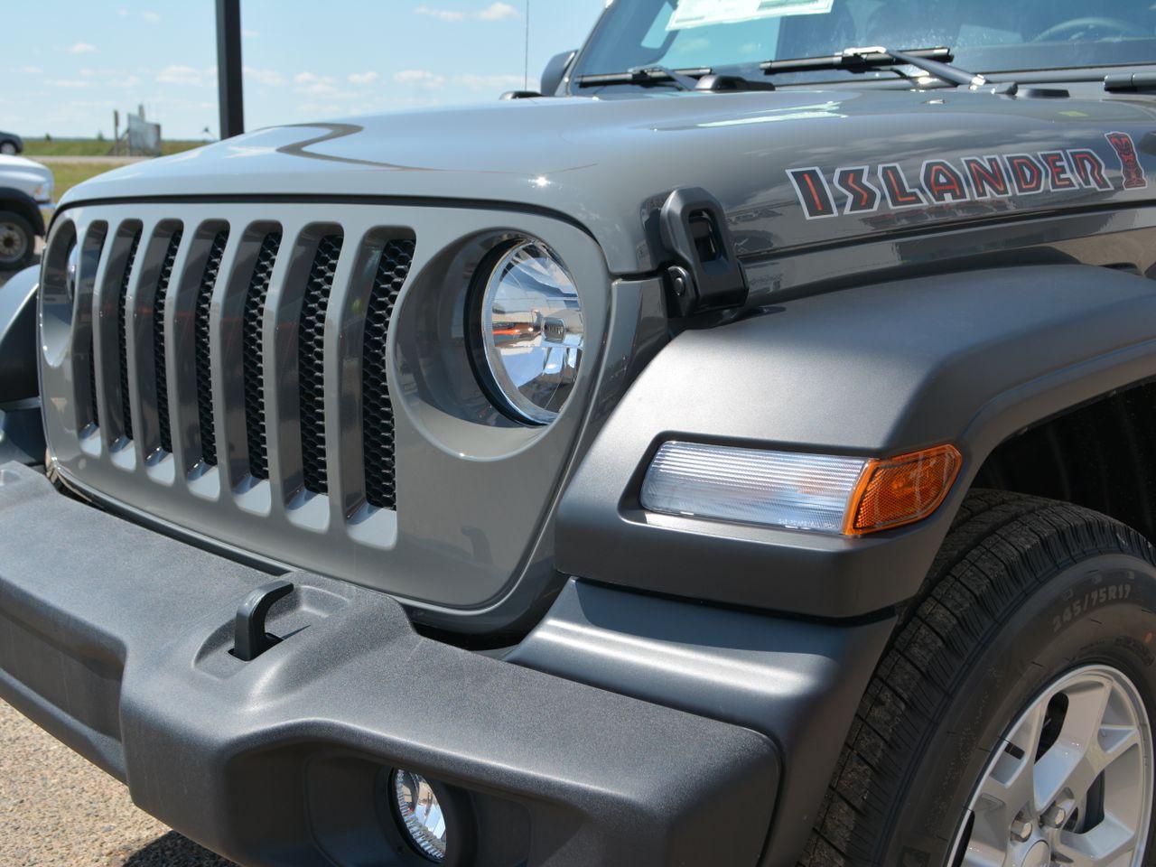 2021 Jeep Wrangler Islander-3