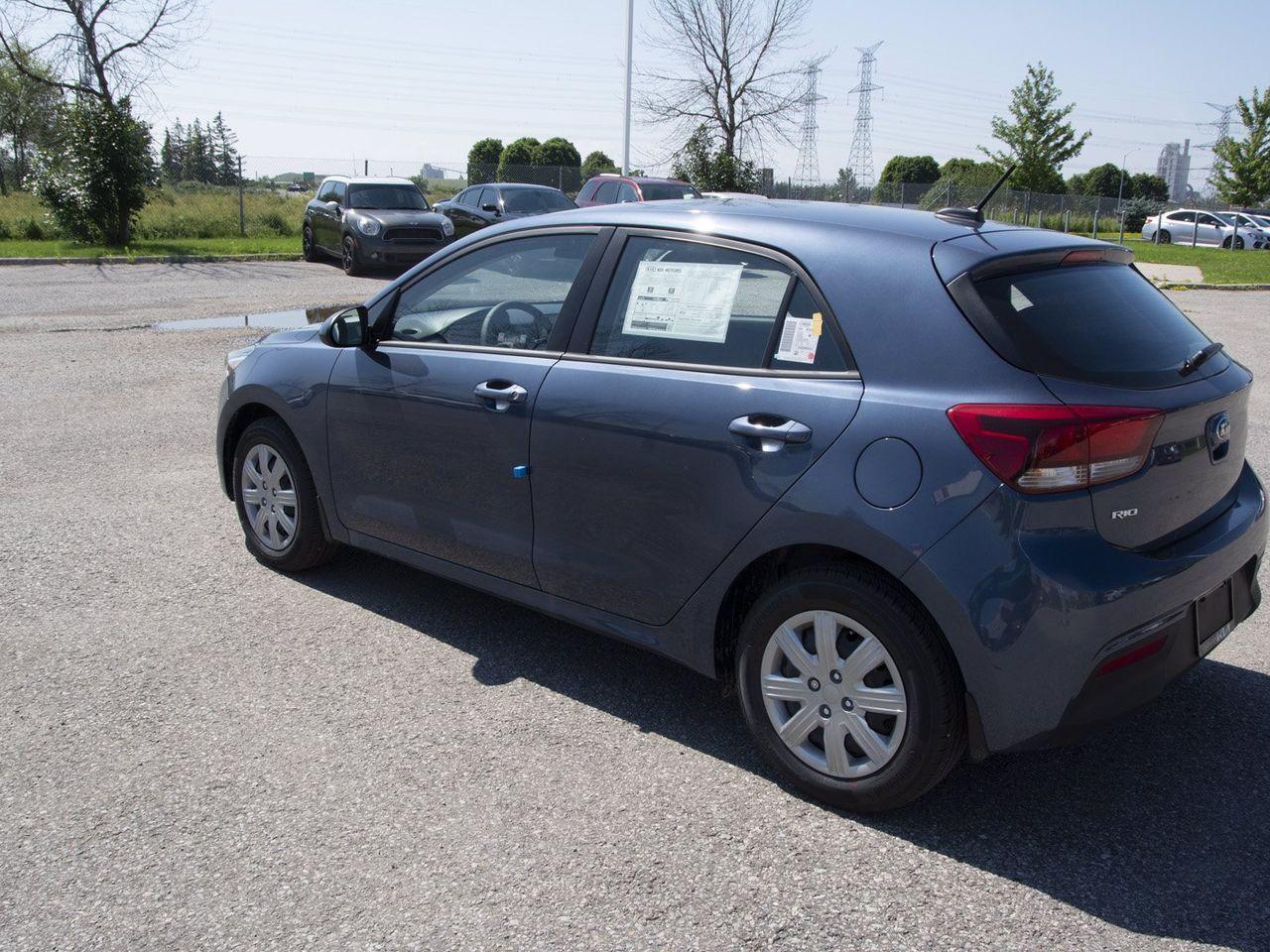 2021 Kia Rio5 S-2