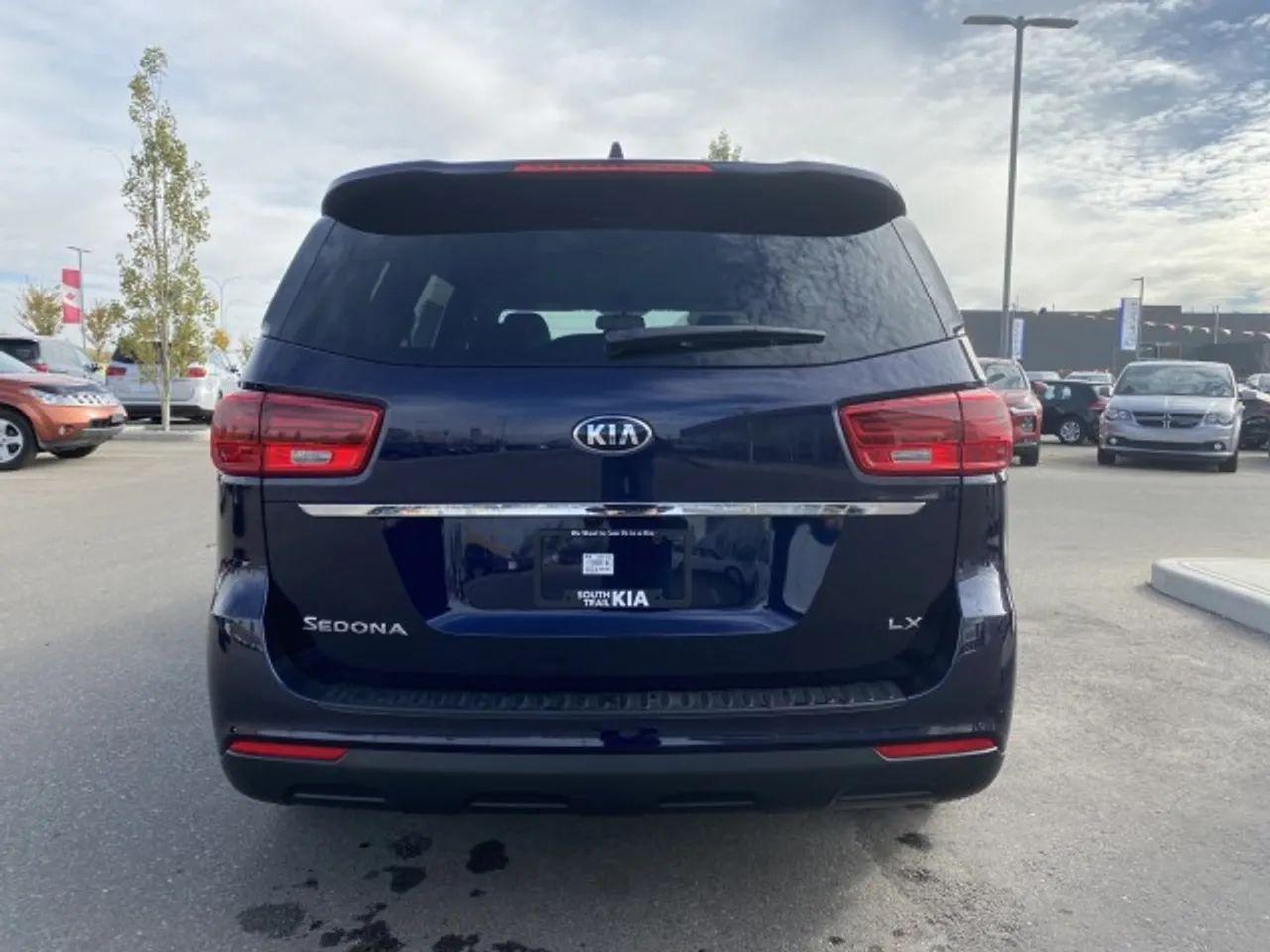 2021 Kia Sedona EX-4