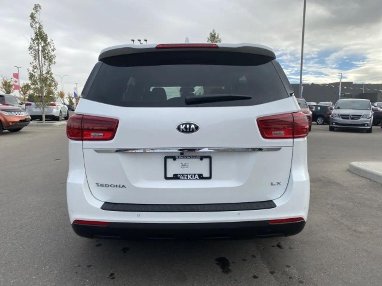 2021 Kia Sedona EX-4