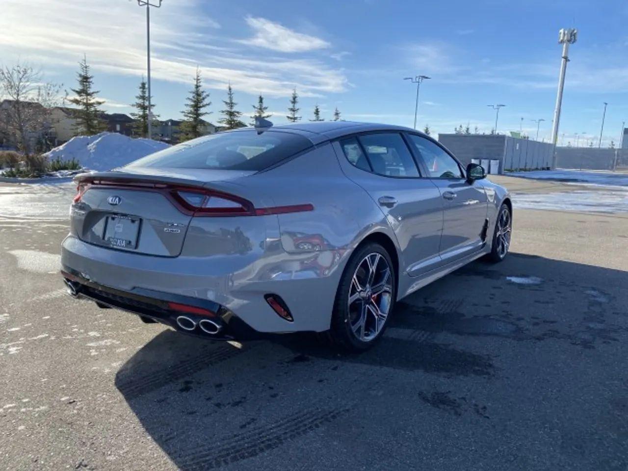 2021 Kia Stinger GT2-3