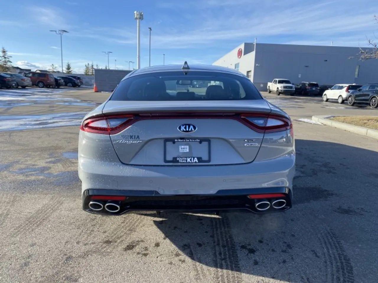 2021 Kia Stinger GT2-4
