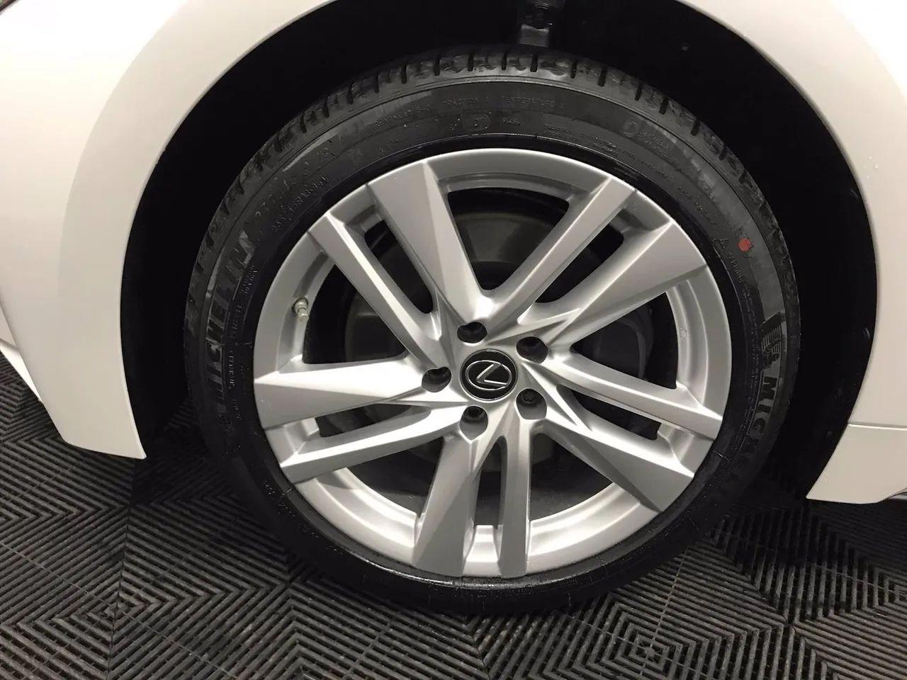 2021 Lexus IS -2