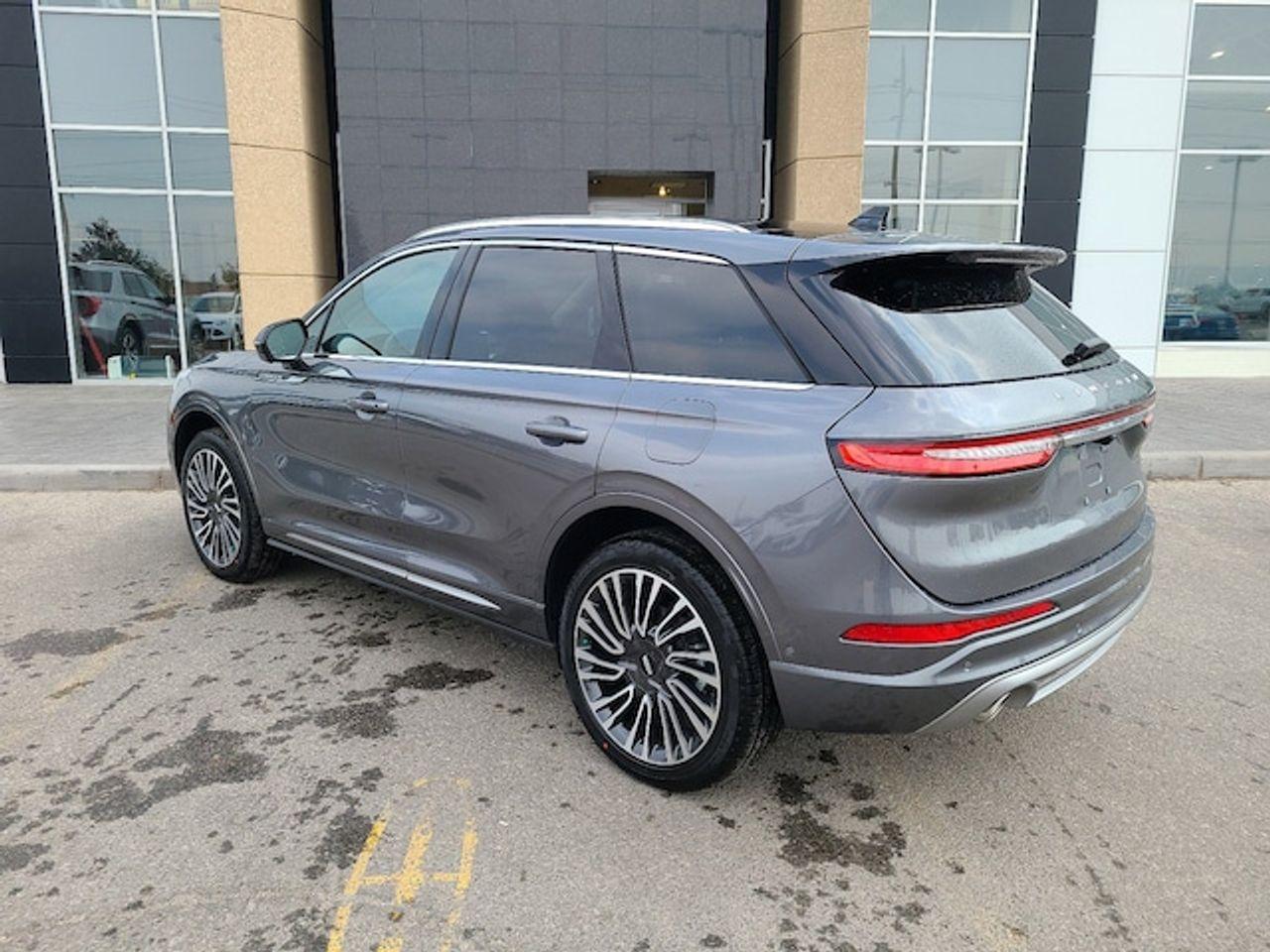2021 Lincoln Corsair Reserve-2