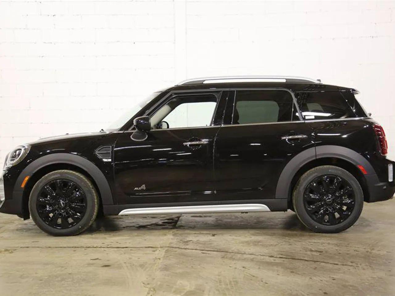 2021 MINI Countryman ALL4-1