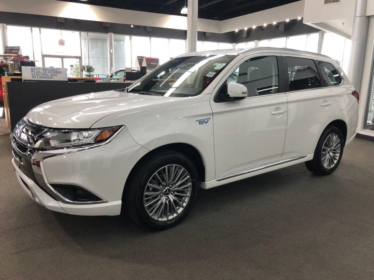2021 Mitsubishi Outlander PHEV LE-2