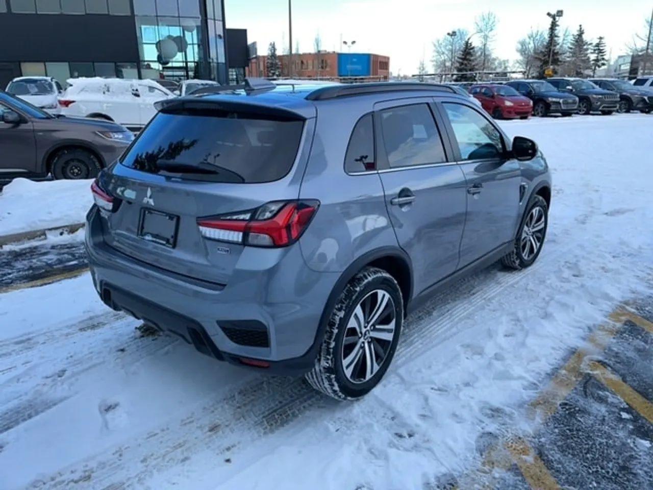 2021 Mitsubishi RVR GT-4