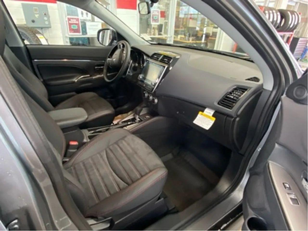 2021 Mitsubishi RVR GT-3