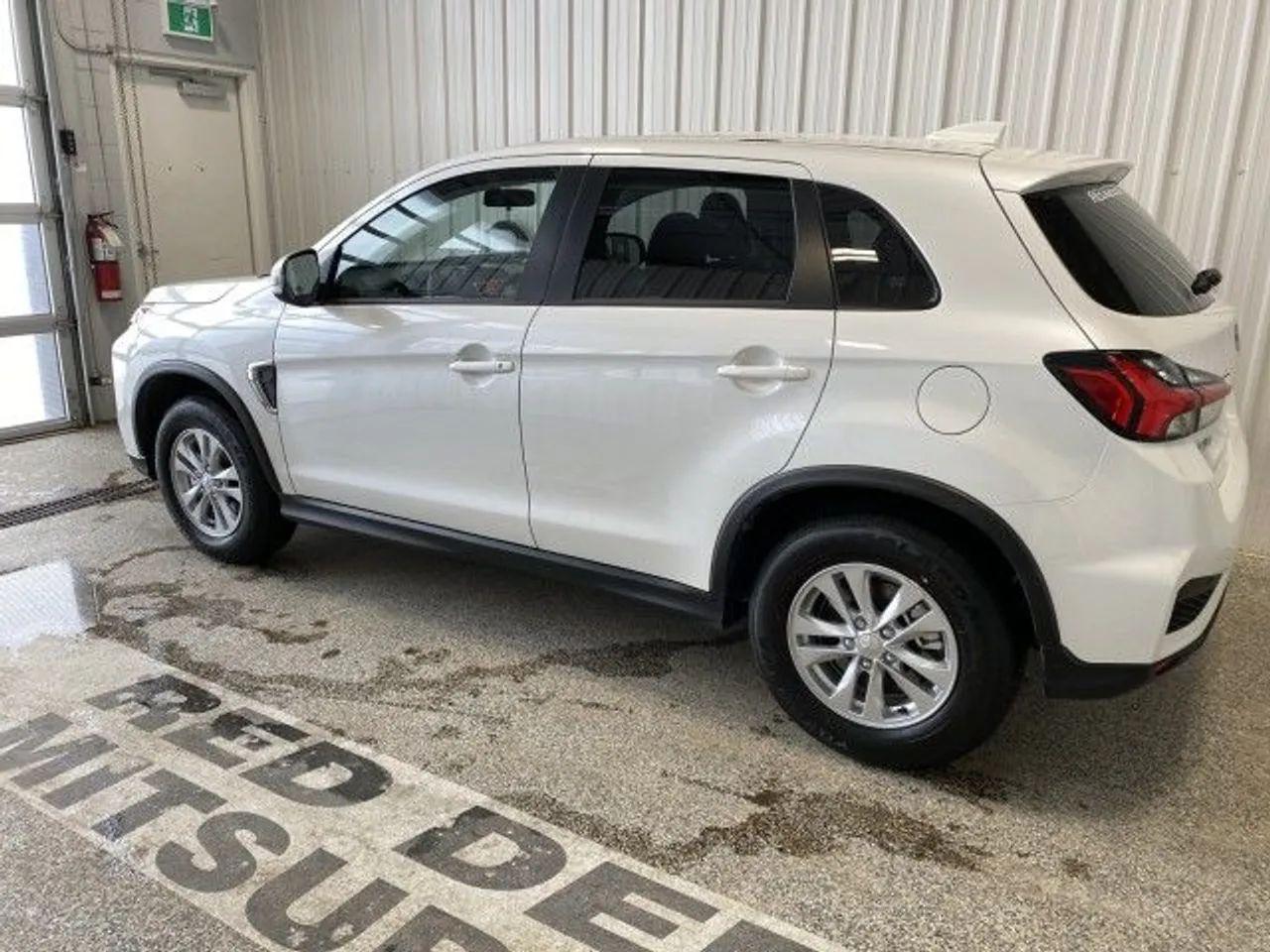 2021 Mitsubishi RVR GT-2