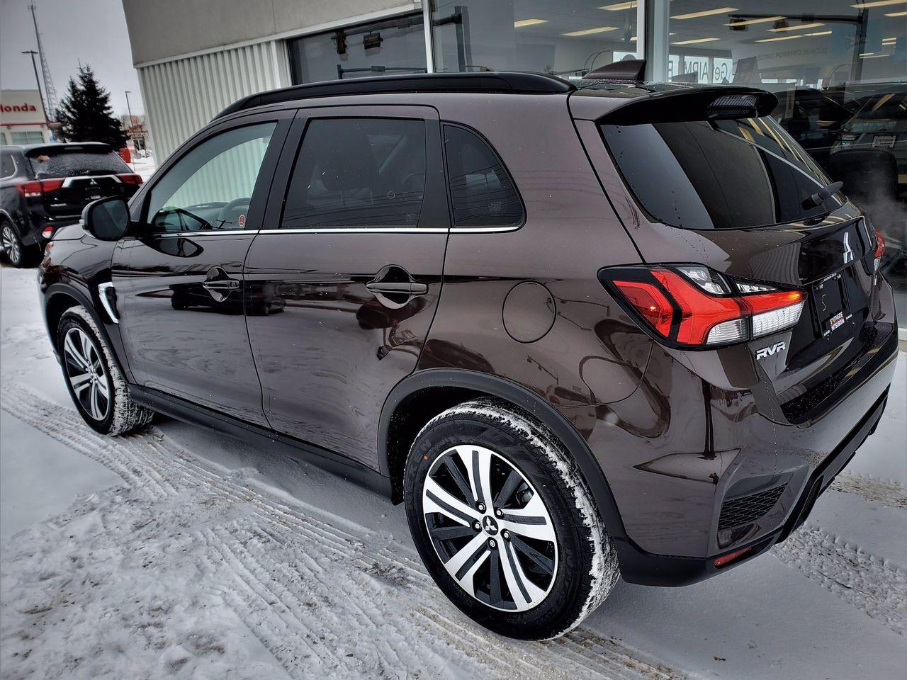 2021 Mitsubishi RVR GT-2