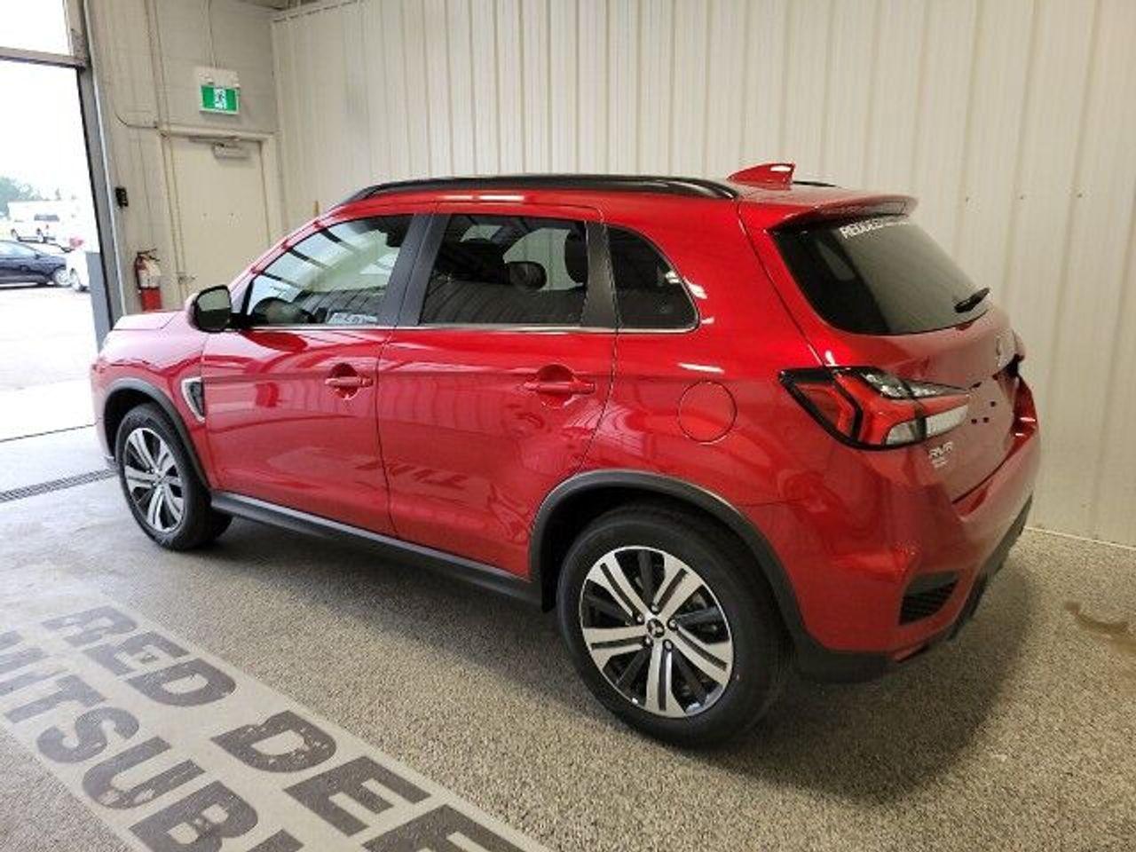2021 Mitsubishi RVR GT-2