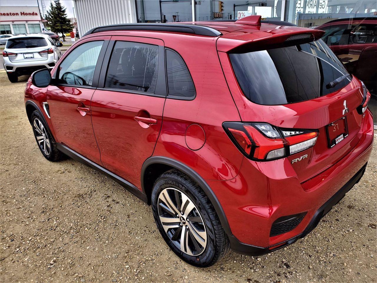 2021 Mitsubishi RVR GT-2