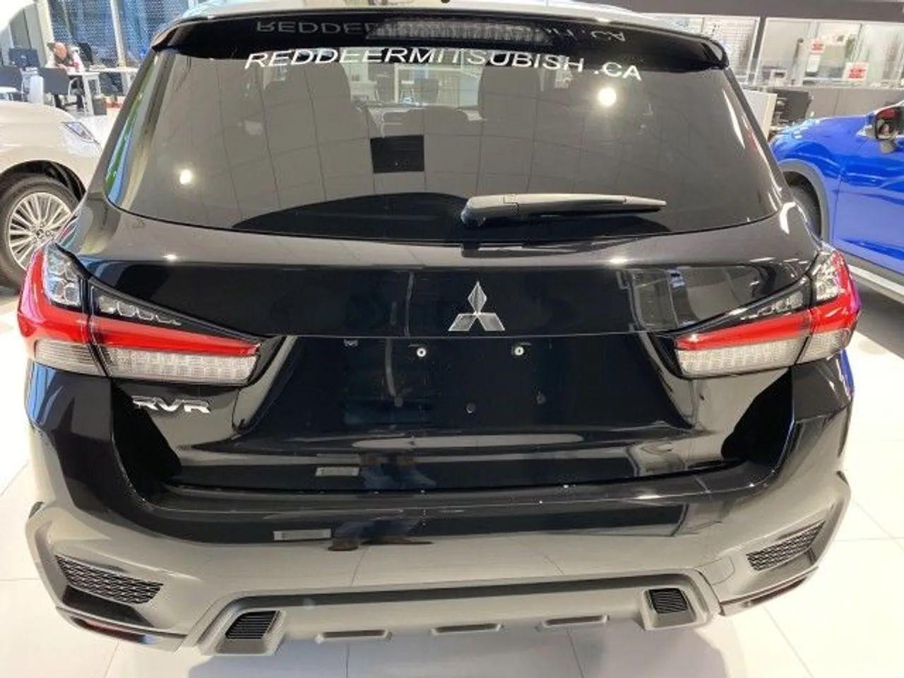 2021 Mitsubishi RVR SE-3
