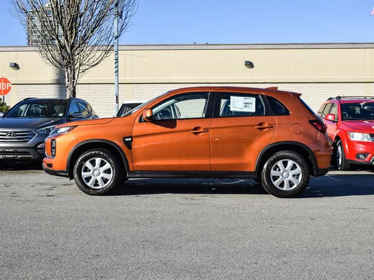 2021 Mitsubishi RVR SE-4