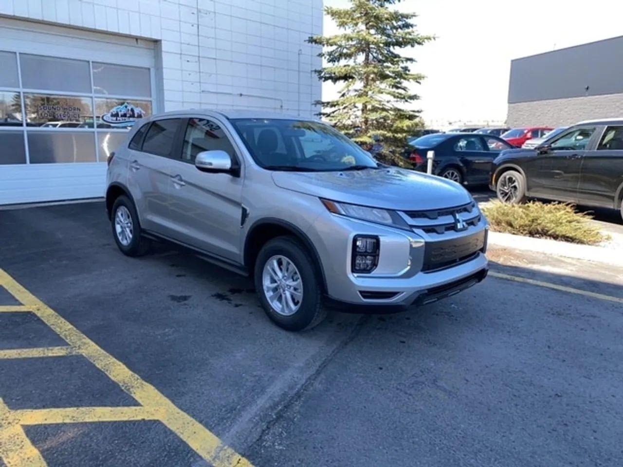 2021 Mitsubishi RVR SE-2