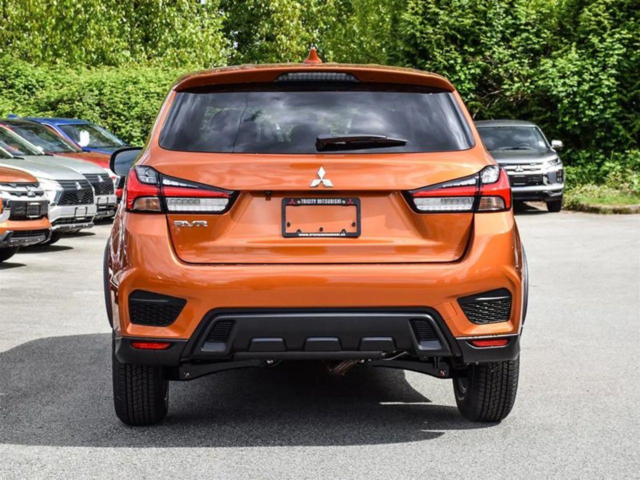 2021 Mitsubishi RVR SE-4