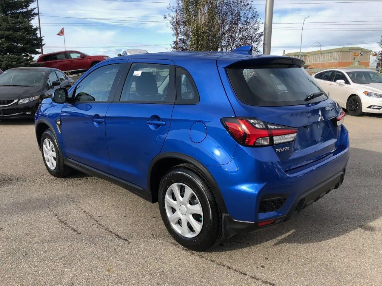 2021 Mitsubishi RVR SE-4