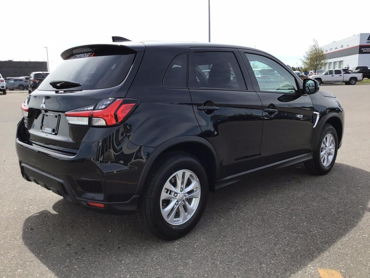 2021 Mitsubishi RVR SE-4