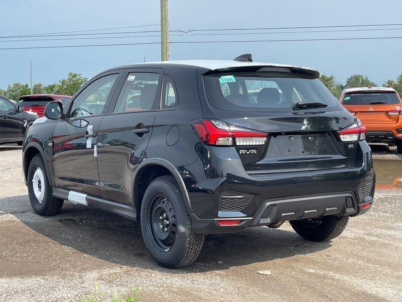 2021 Mitsubishi RVR SE-2