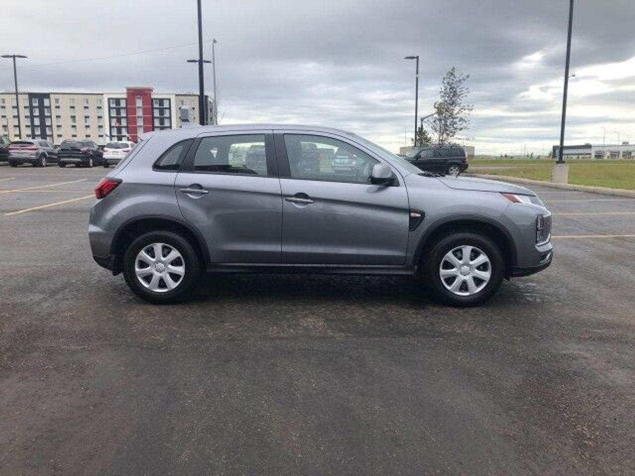 2021 Mitsubishi RVR SE-3