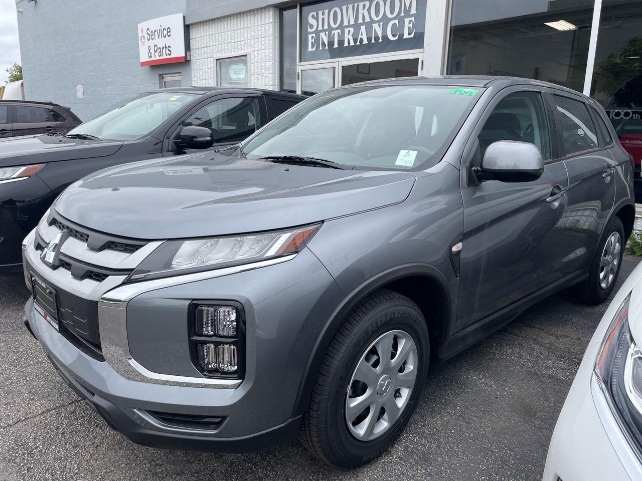 2021 Mitsubishi RVR SE-0