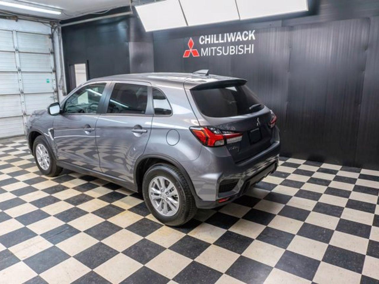 2021 Mitsubishi RVR SE-3