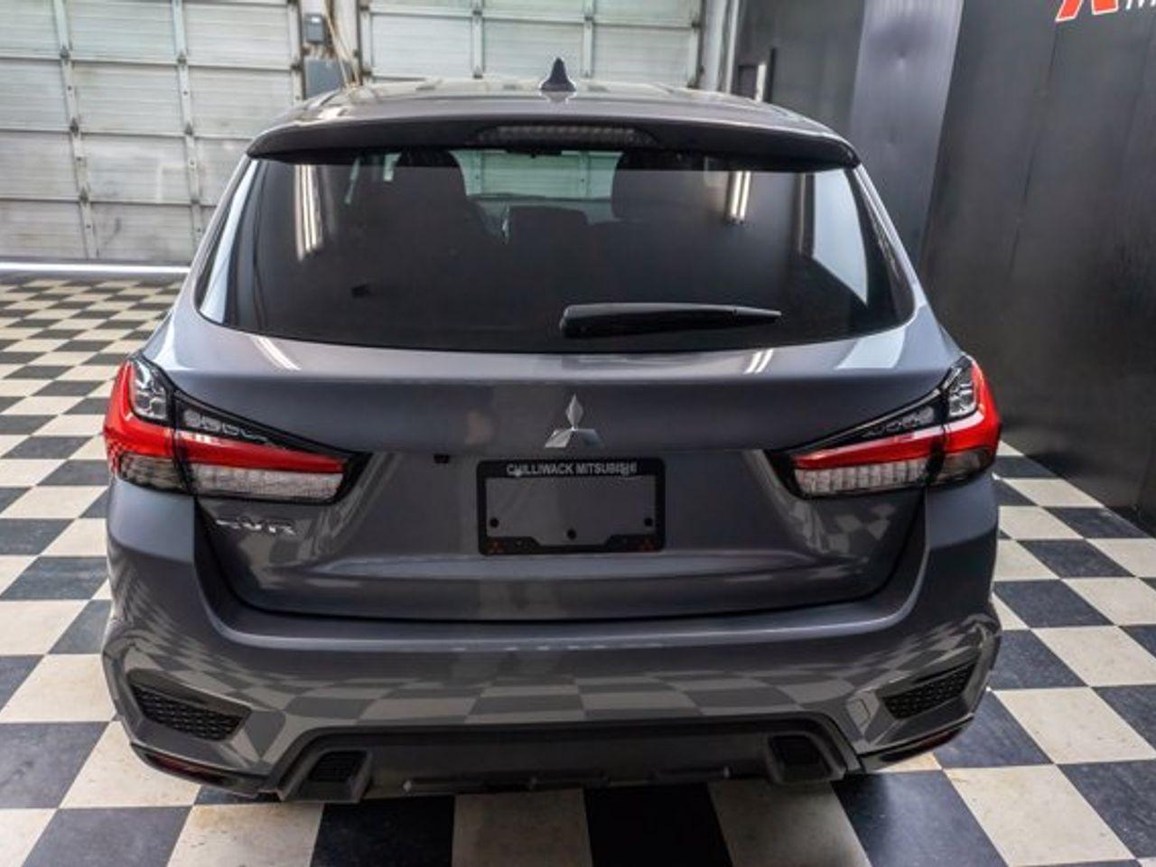 2021 Mitsubishi RVR SE-4