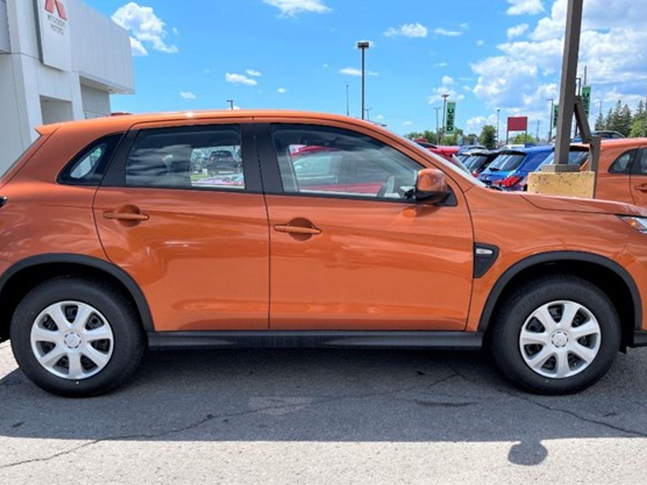 2021 Mitsubishi RVR SE-2