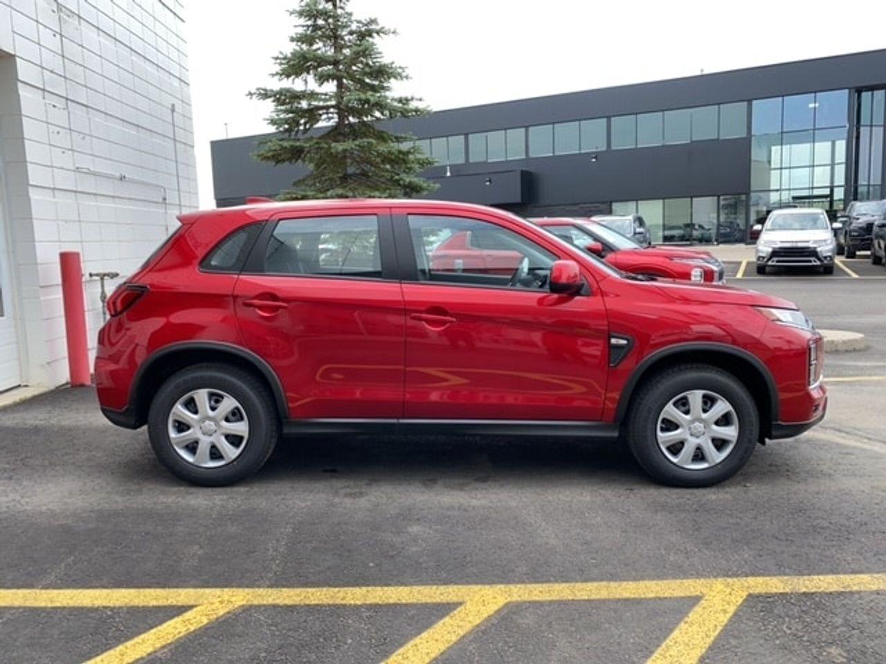 2021 Mitsubishi RVR SE-3