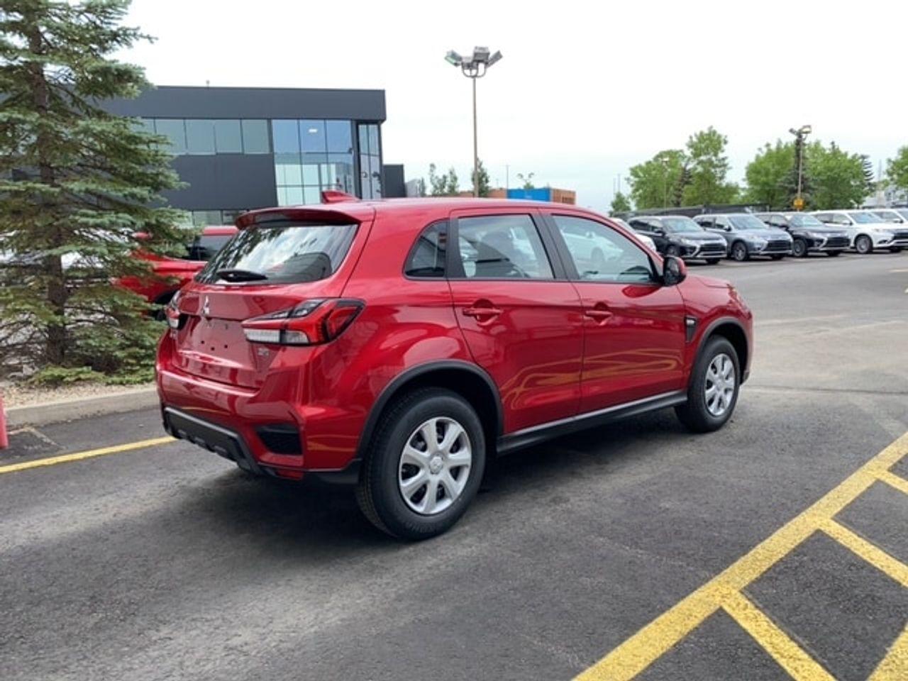 2021 Mitsubishi RVR SE-4