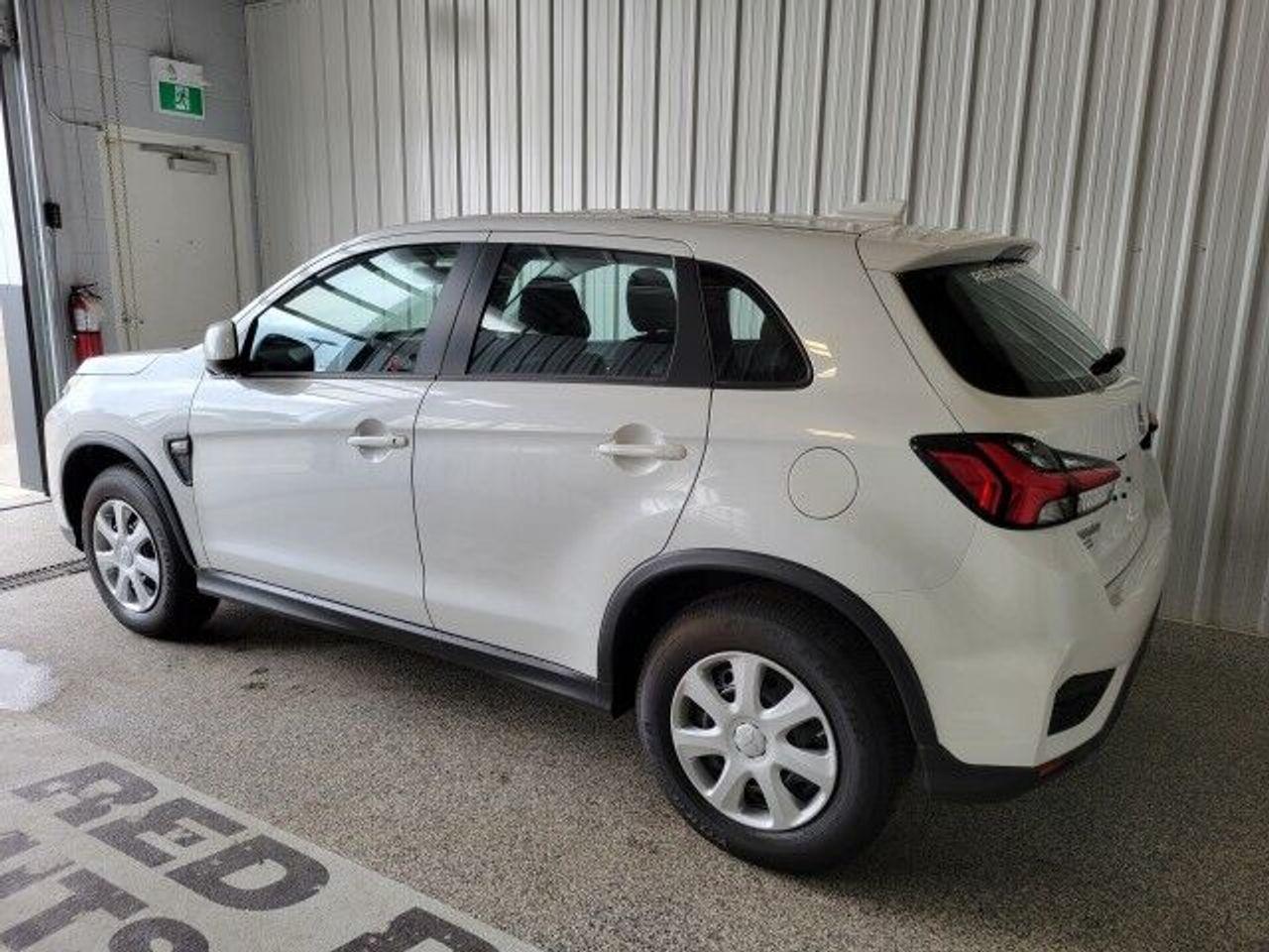 2021 Mitsubishi RVR SE-2