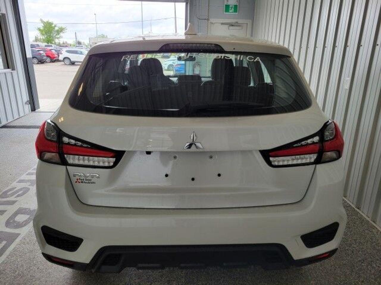 2021 Mitsubishi RVR SE-3