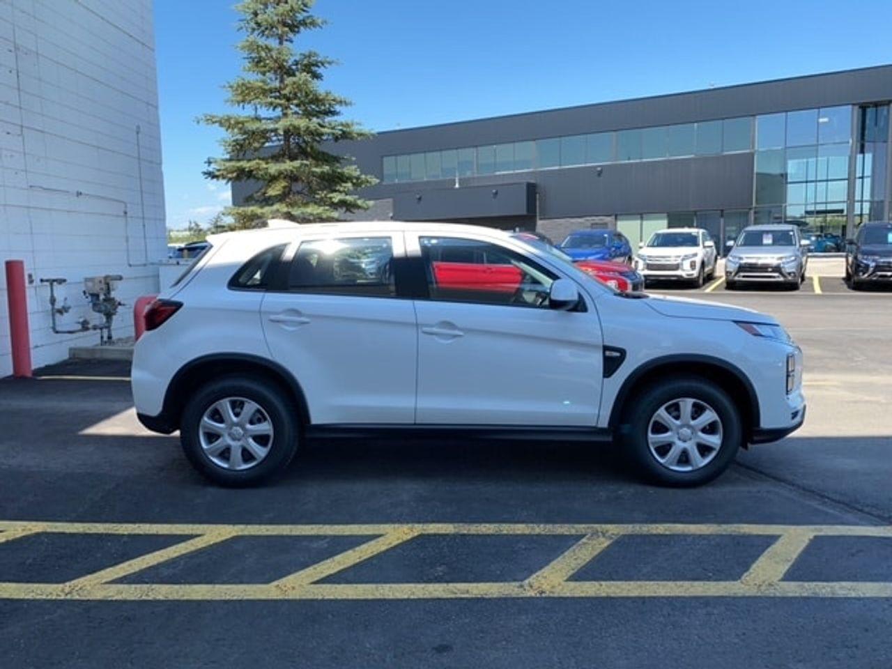 2021 Mitsubishi RVR SE-3