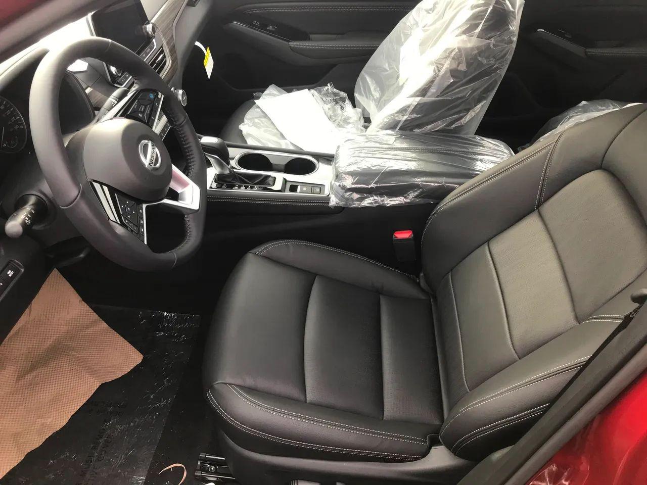 2021 Nissan Altima Platinum-2