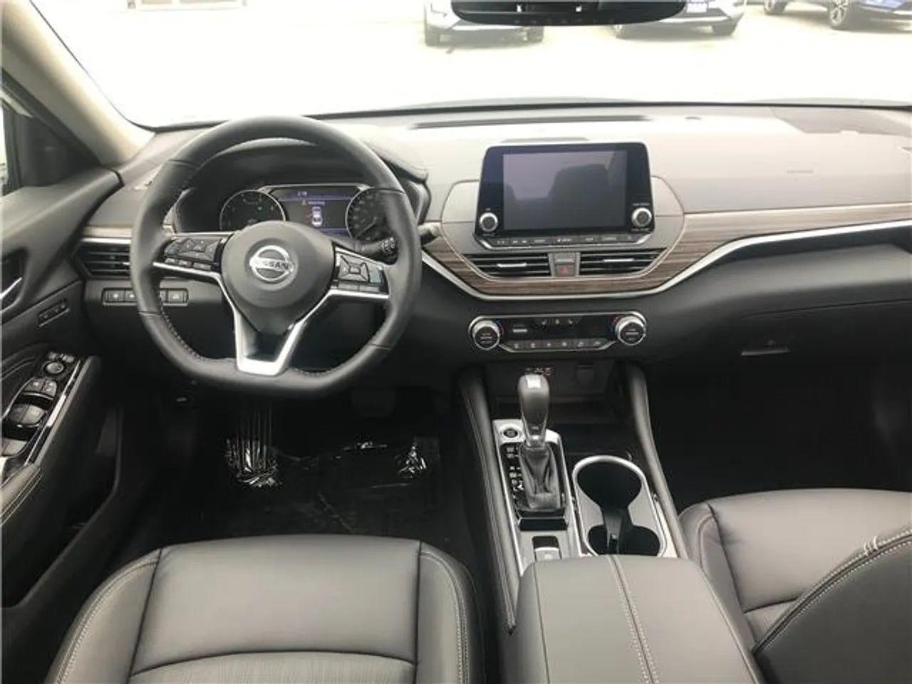 2021 Nissan Altima Platinum-4
