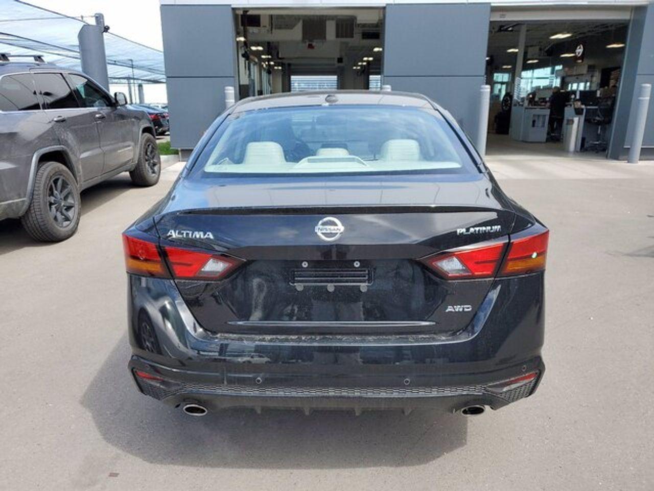 2021 Nissan Altima Platinum-2