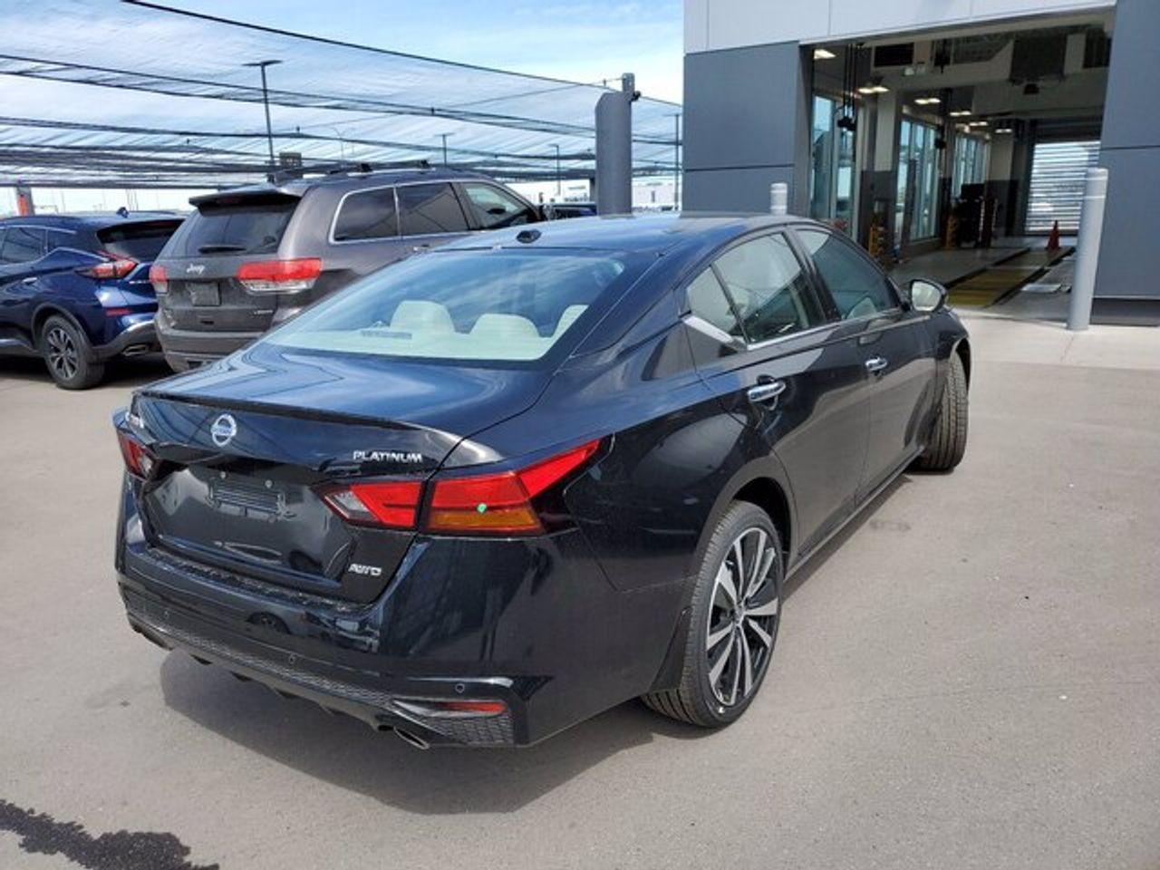 2021 Nissan Altima Platinum-4